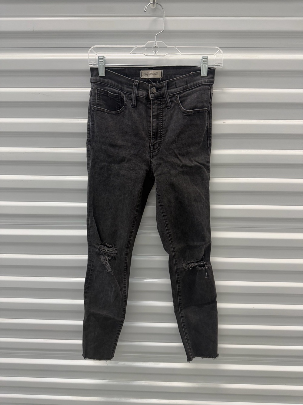 Madewell Black Distressed 9” High-Rise Skinny Jeans Size 27